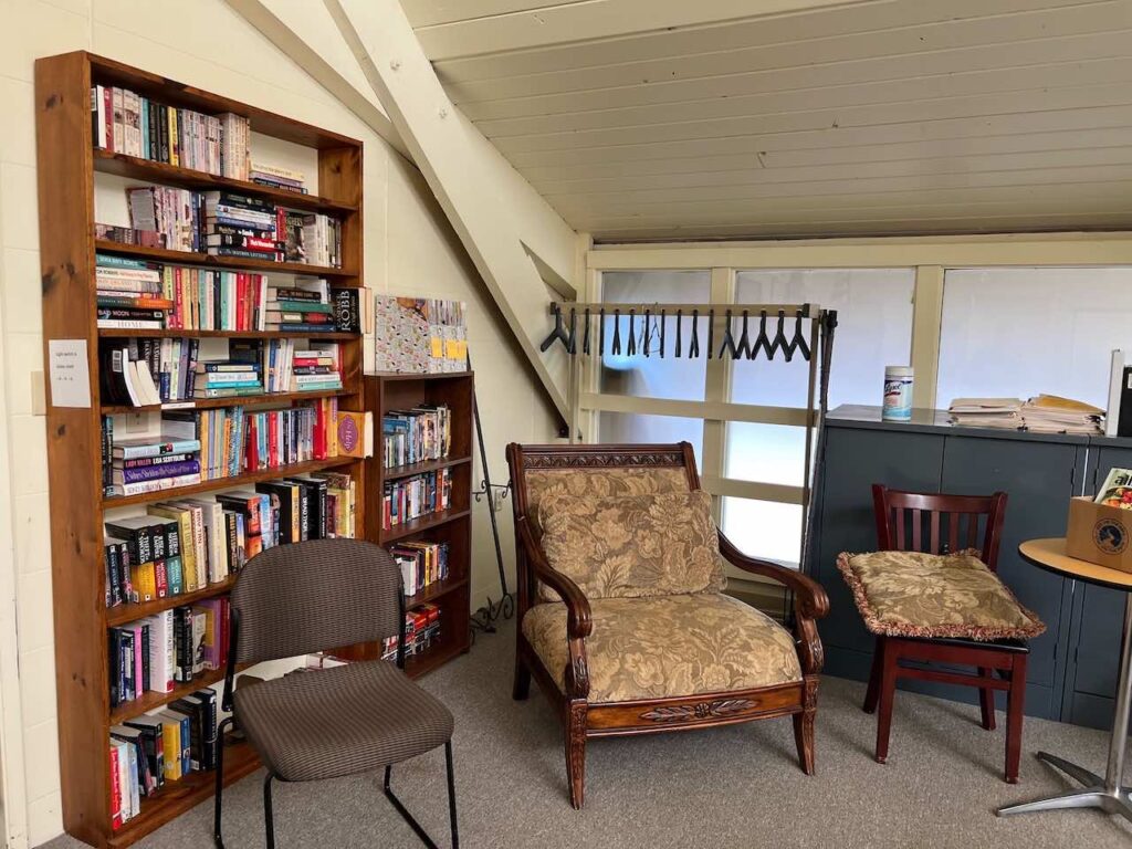 crows nest library